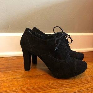 High Heeled Oxfords Size 9.5